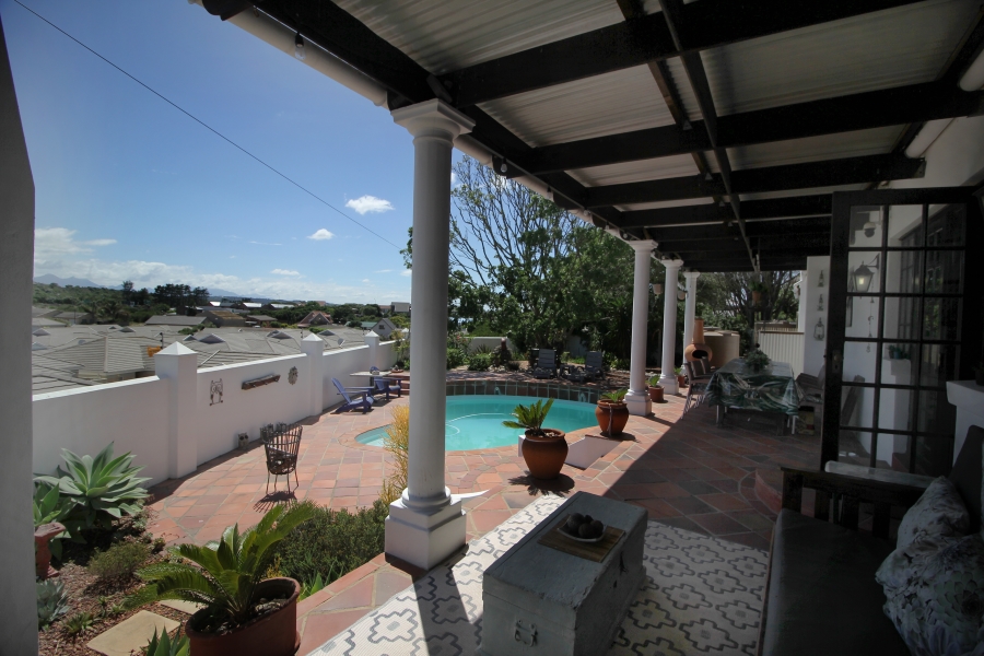 4 Bedroom Property for Sale in Tergniet Western Cape